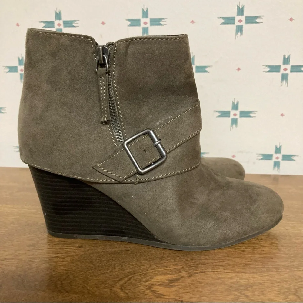 Arizona Jean Company Lady Brown Faux Suede Ankle Boots 8M